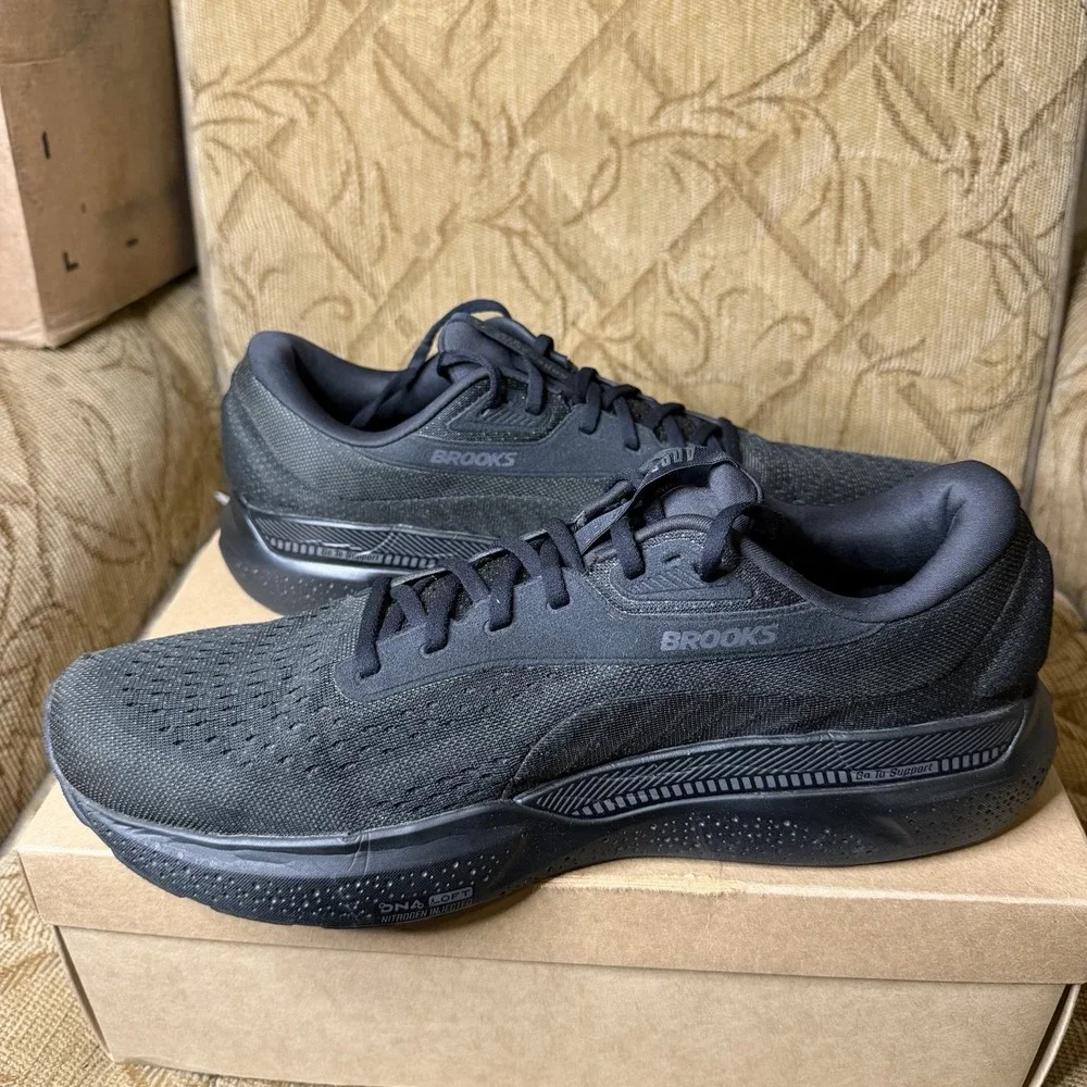 Brooks Adrenaline GTS 24 Black Ebony 1104371D020 Men's Size 14